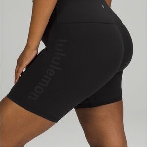 Lululemon | size 2 | align HR 8” logo short
